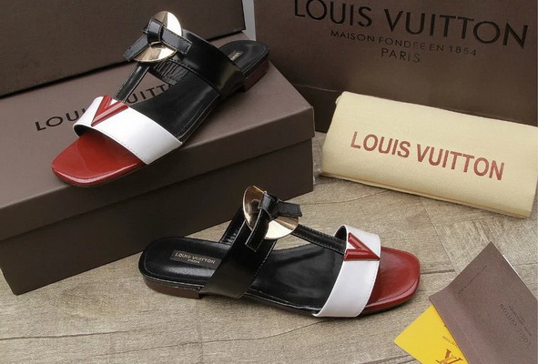 LV Slippers Women--007